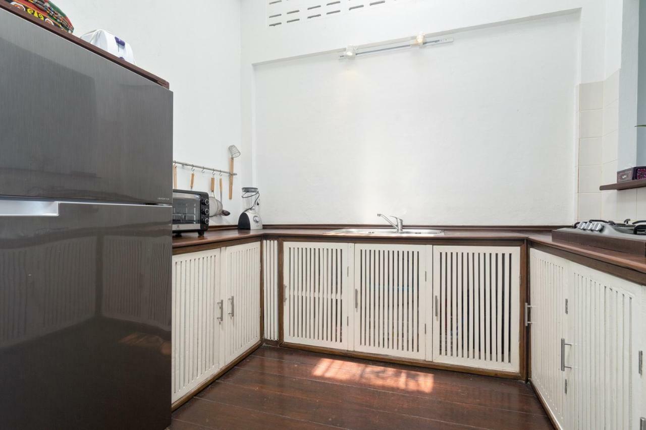 Ban Mok Talay Beachfront Villa Bang Rak Beach  Exterior foto